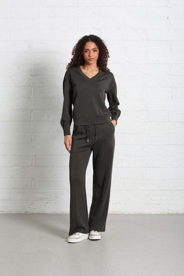 Relax & Renew Wren Jogger Khaki